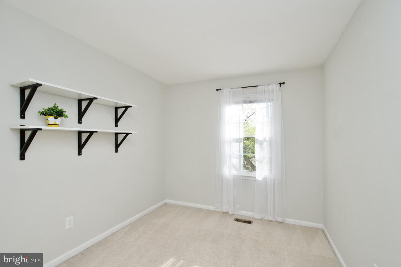 KEENE MILL WOODS - Residential Lease