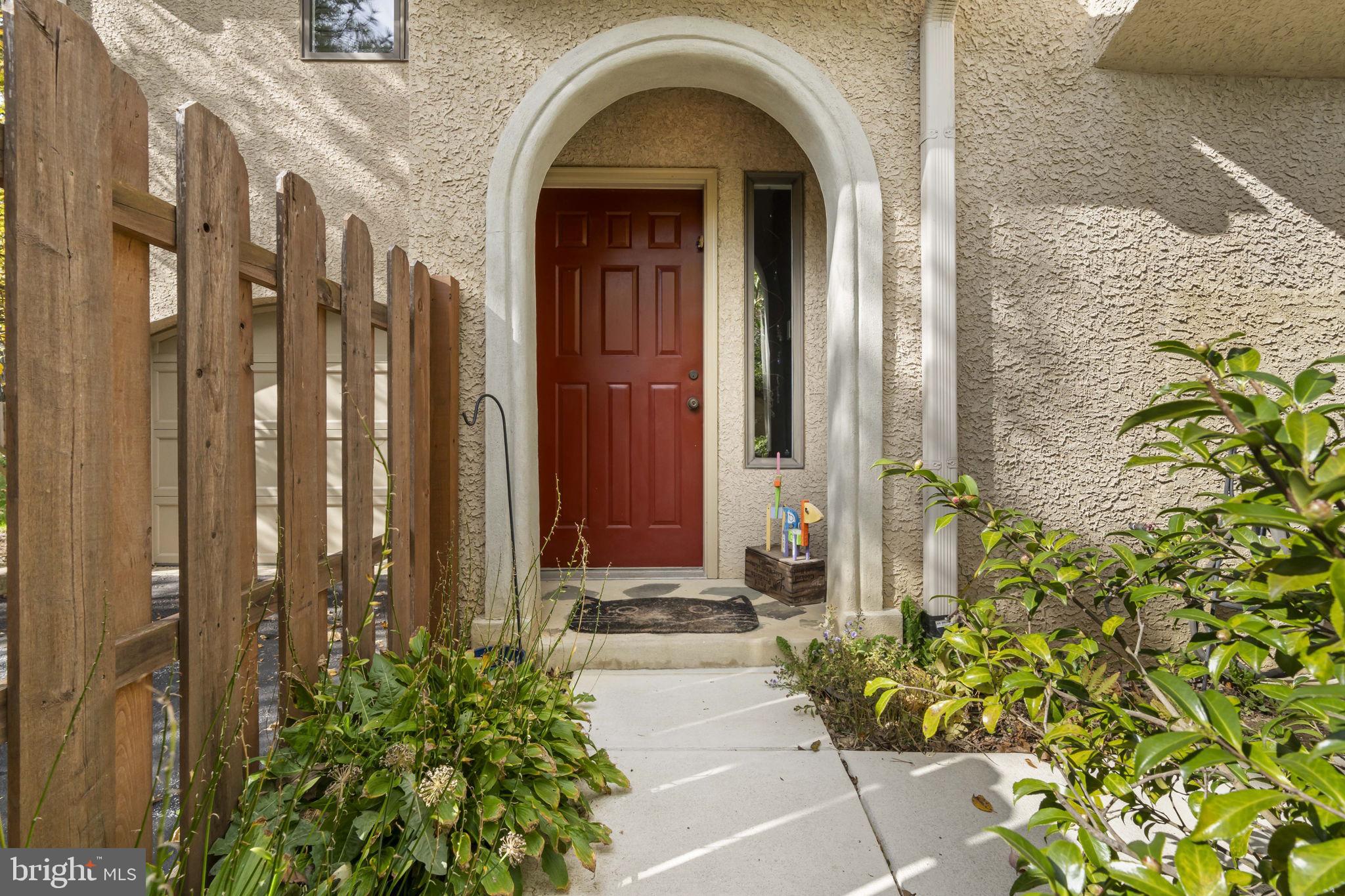 5 GREYTHORNE WOODS CIRCLE