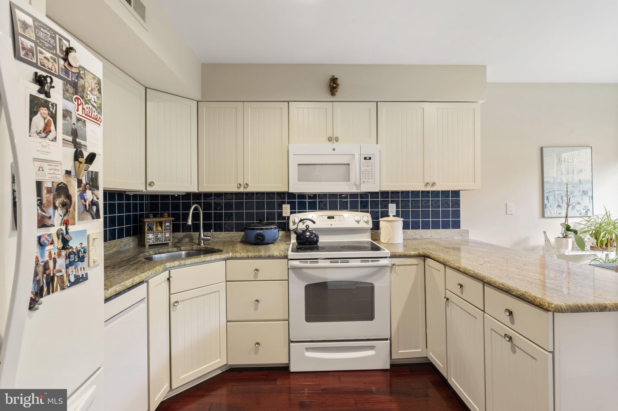 5 GREYTHORNE WOODS CIRCLE