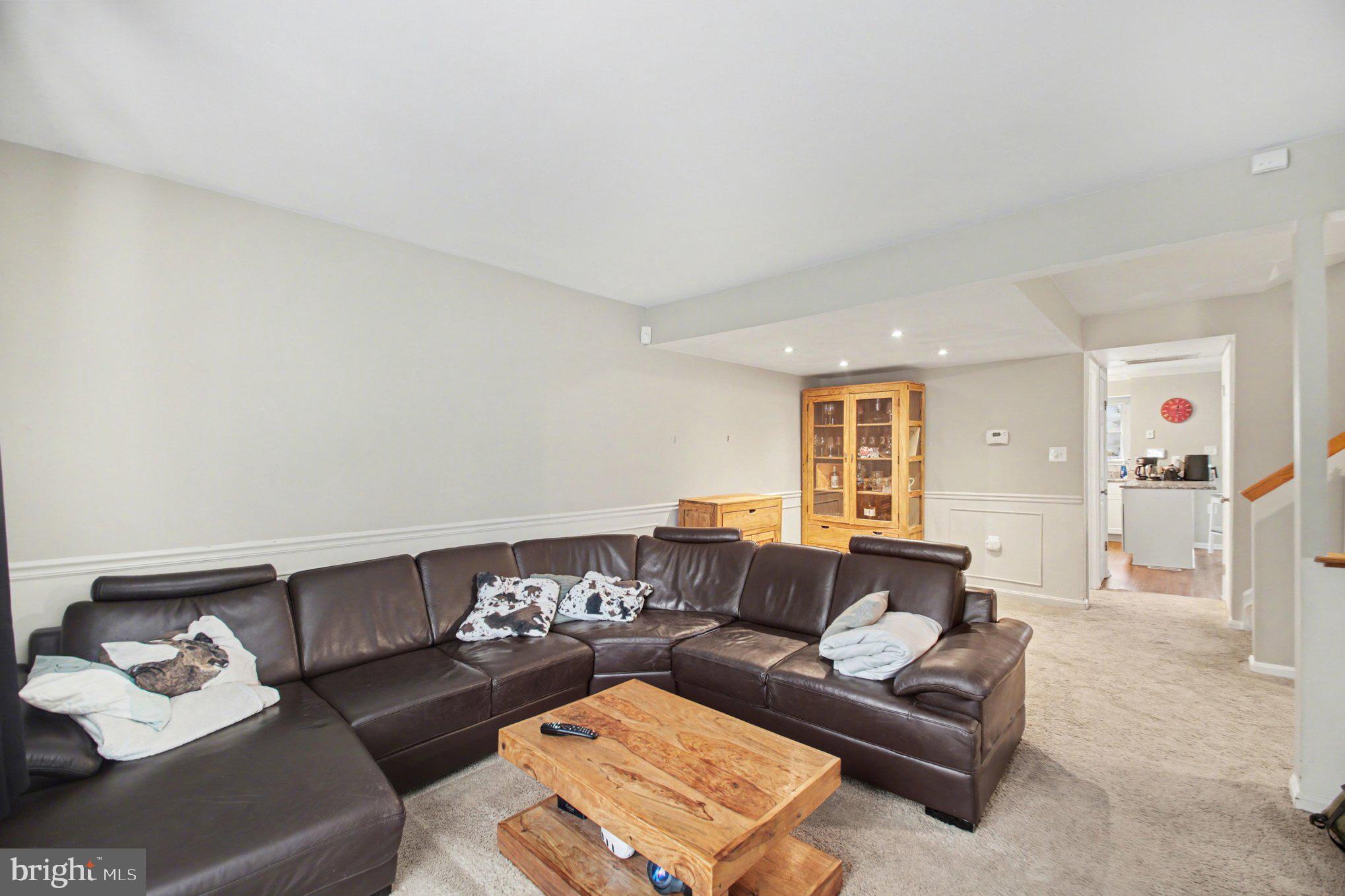 MONTCLAIR - Residential