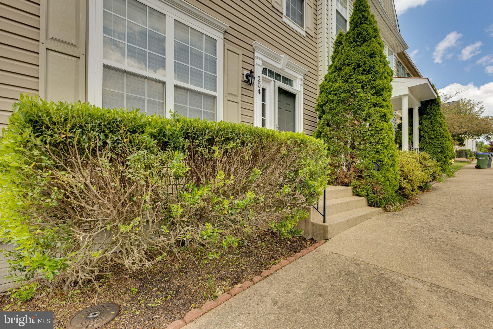 HILLSIDE TERRACE - Residential Lease