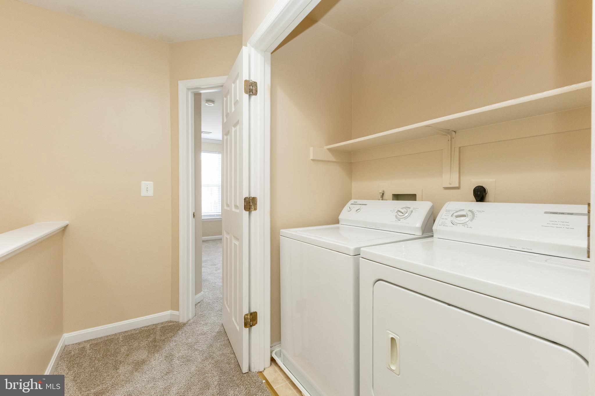 HILLSIDE TERRACE - Residential Lease