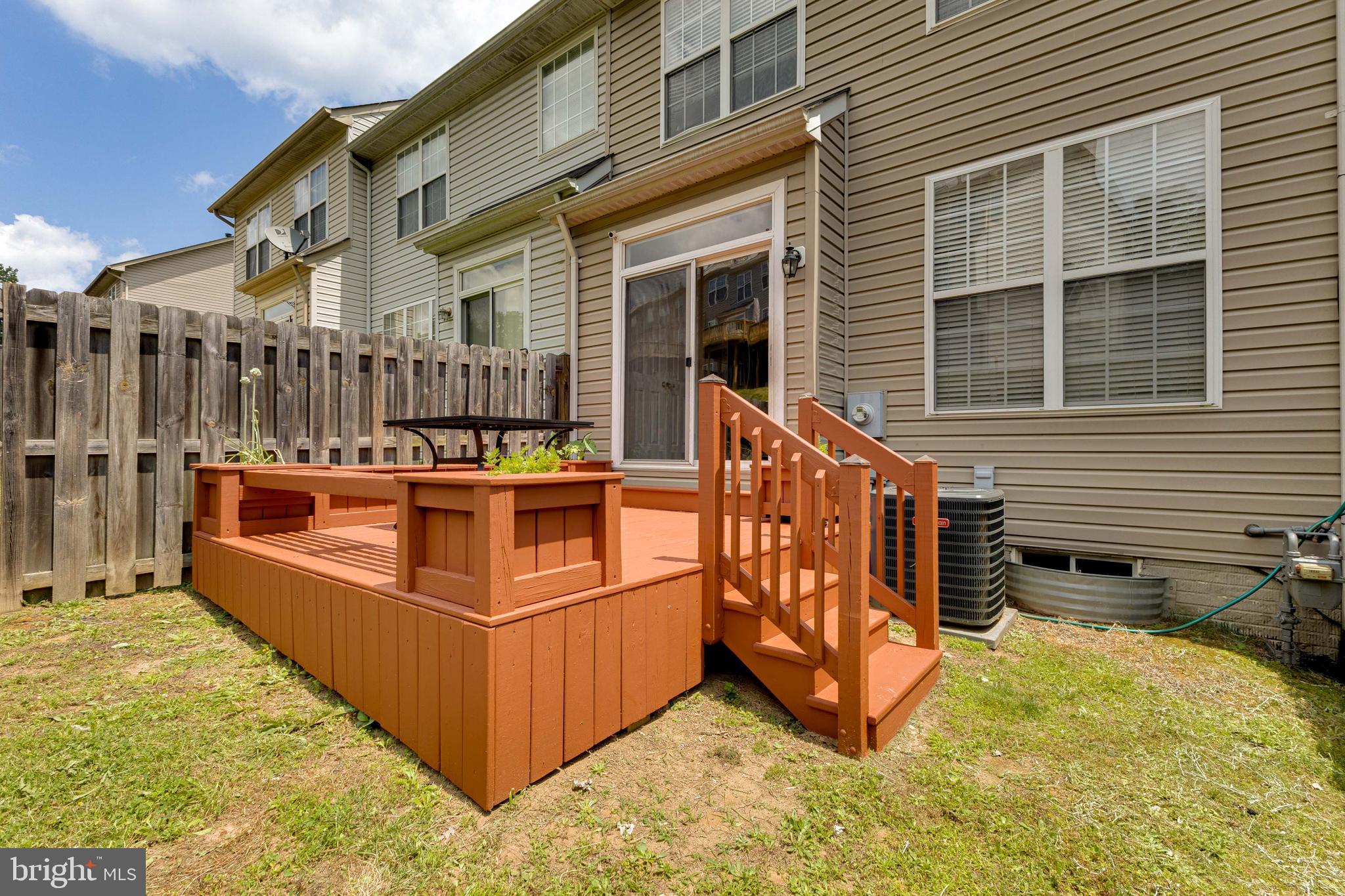 HILLSIDE TERRACE - Residential Lease