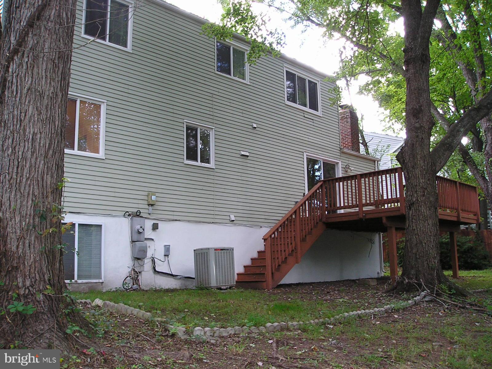 FOX MILL ESTATES - Residential Lease