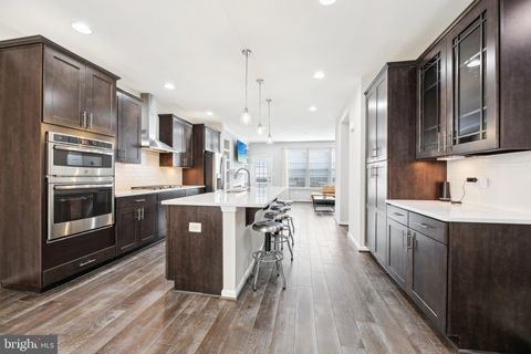 1211 BERRY STREET BALTIMORE MD 21211