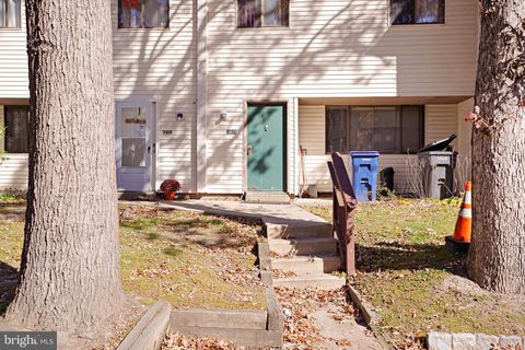 2813 FORSYTHIA COURT MAYS LANDING NJ 08330