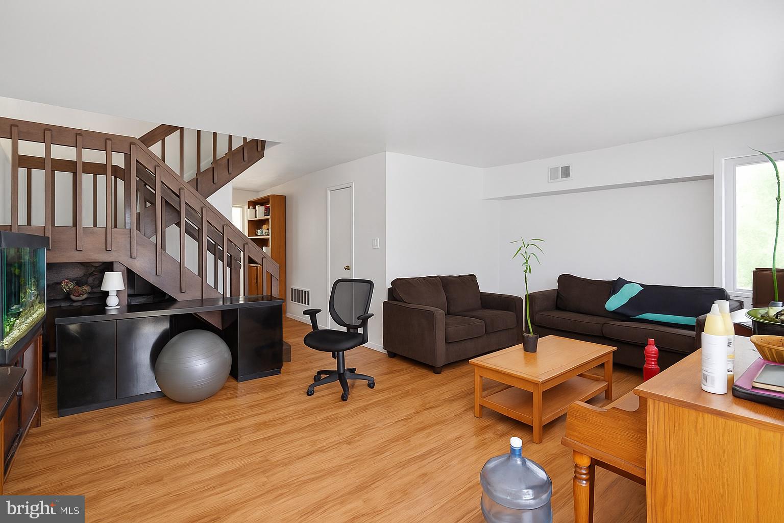 2813 FORSYTHIA COURT