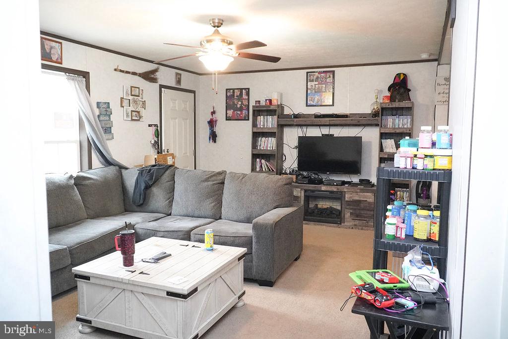 STONEY CHASE MHP - Residential