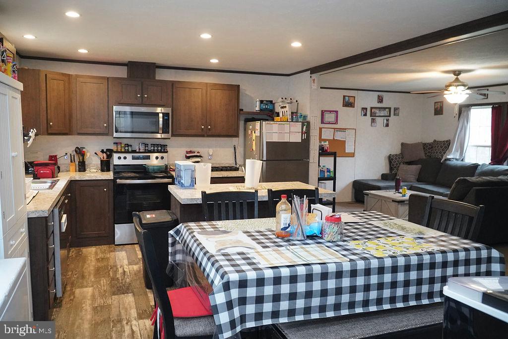 28 STONY CHASE DRIVE 28