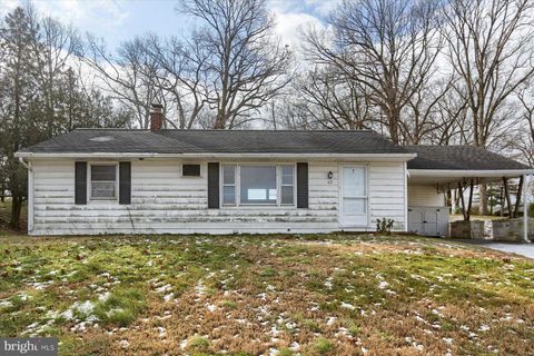 Photo of 62 E Boehms Road, Willow Street, PA 17584 (MLS # PALA2047300)