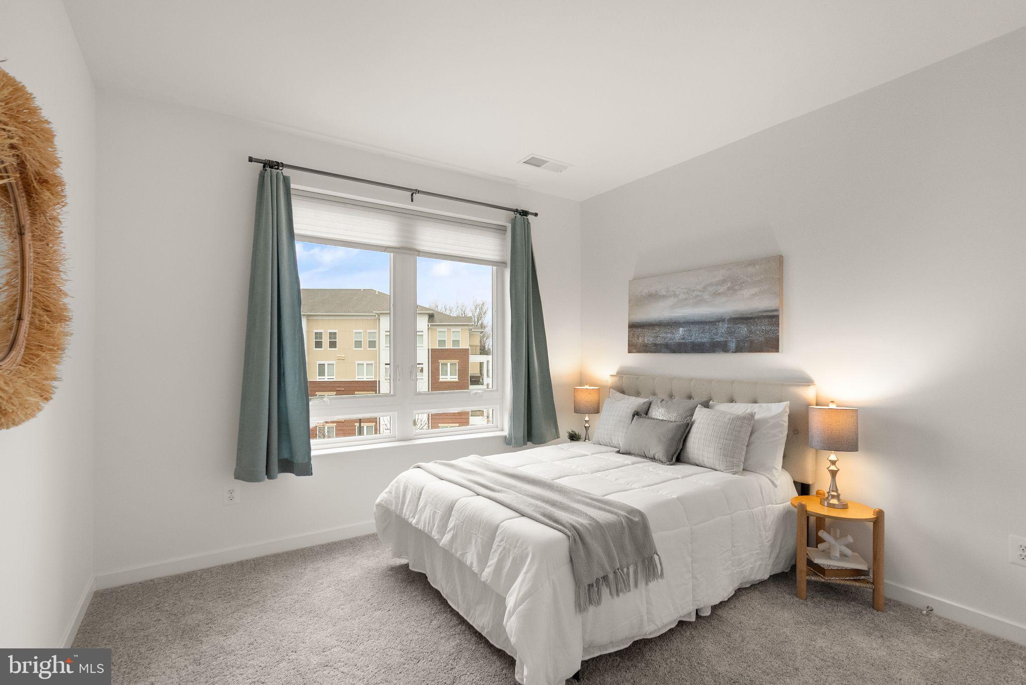 THE ENCLAVE - Residential