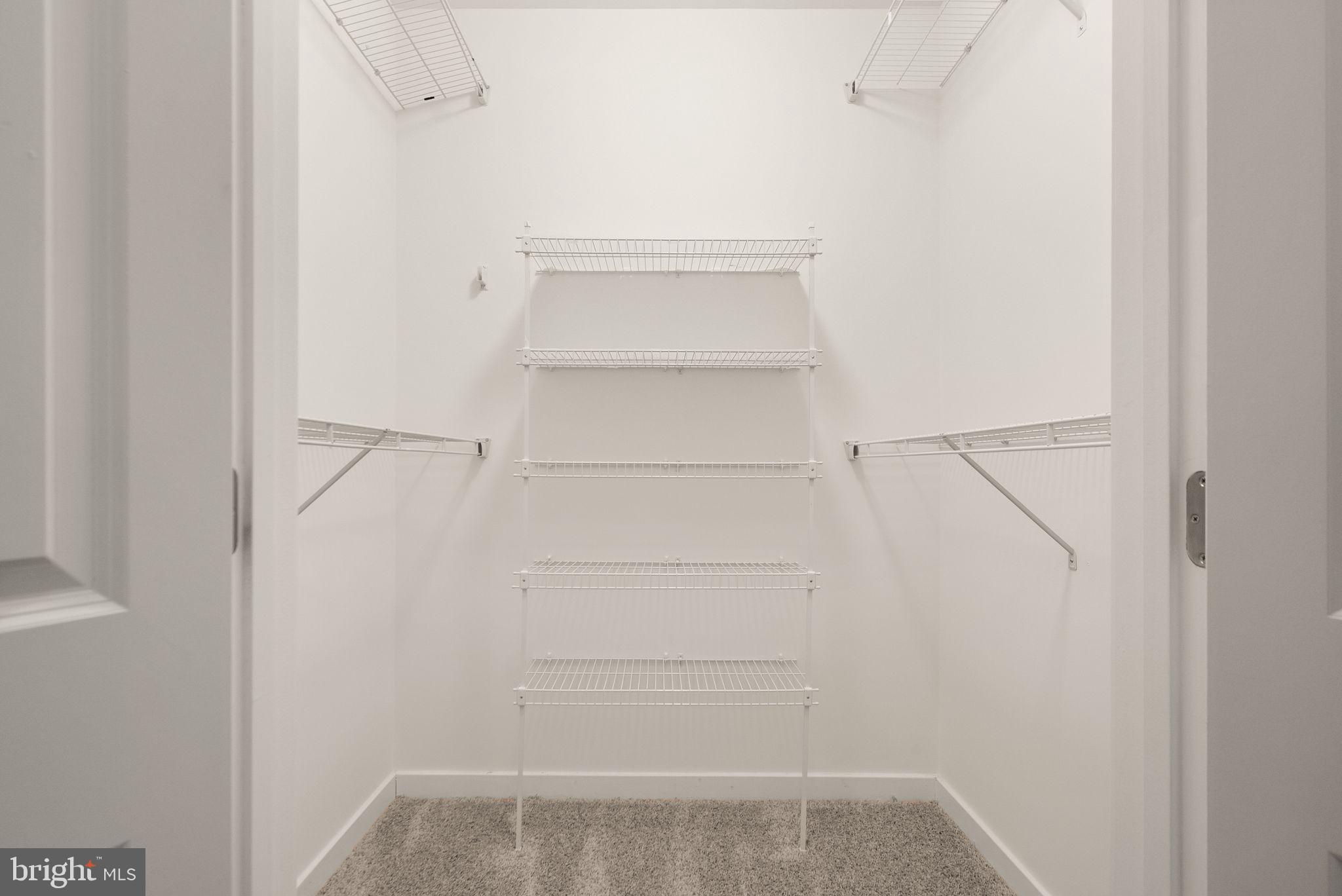 THE ENCLAVE - Residential