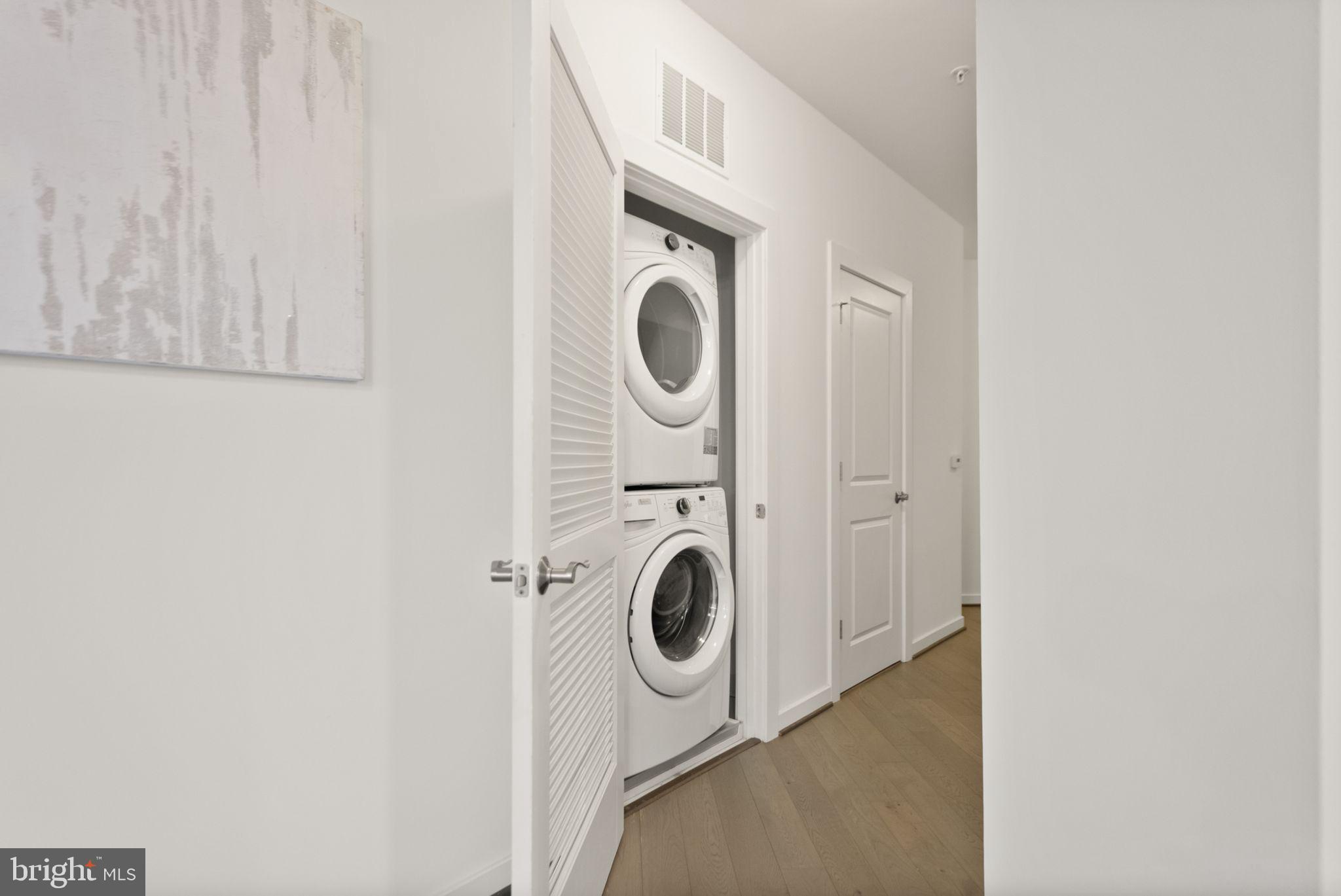 THE ENCLAVE - Residential