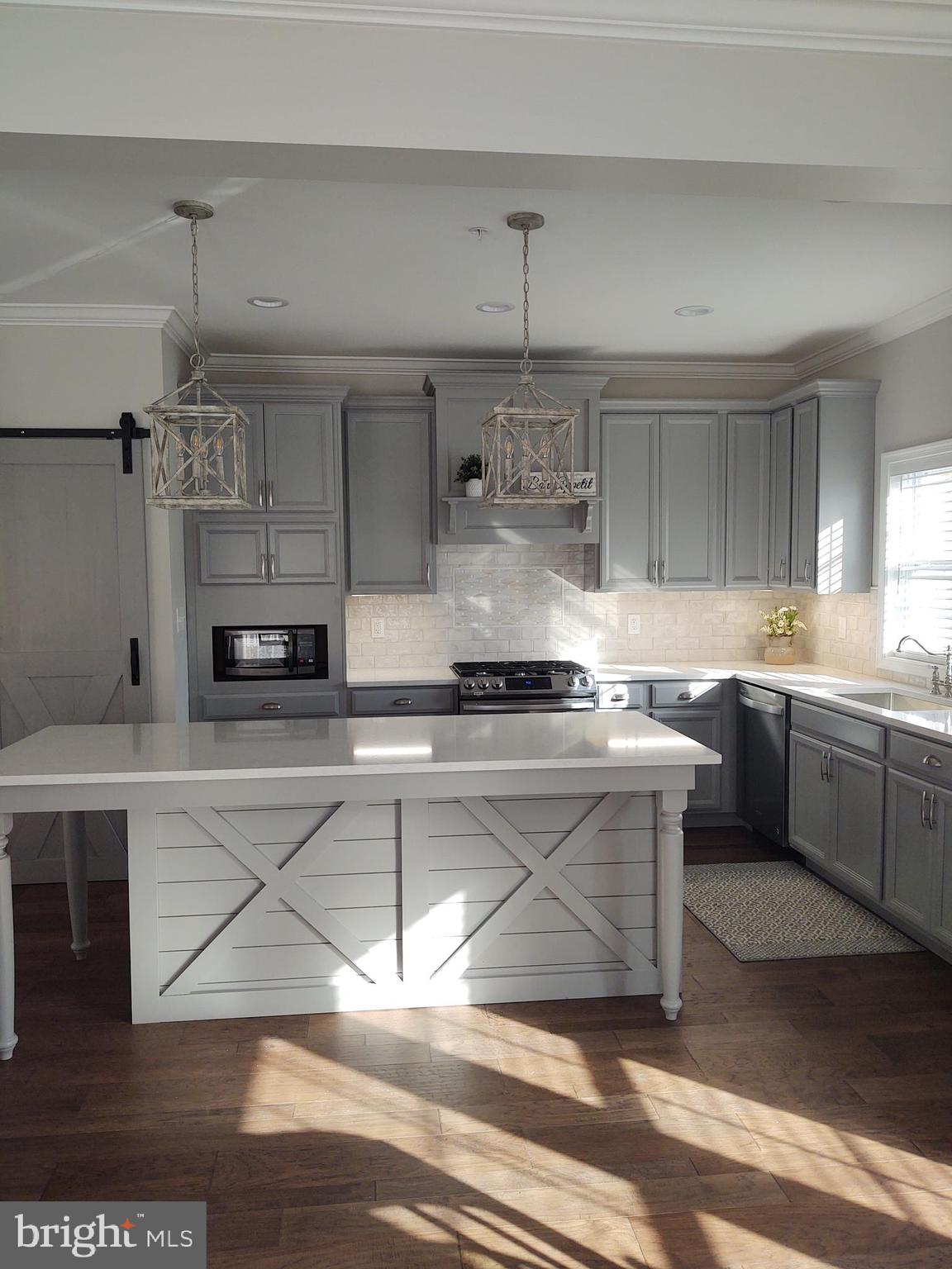 BACK RIVER HIGHLANDS - Residential