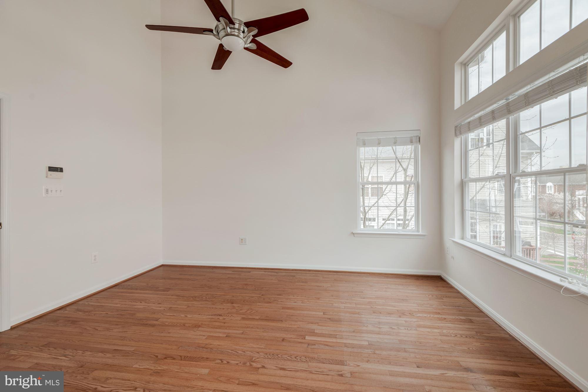 CAMERON STATION - Residential