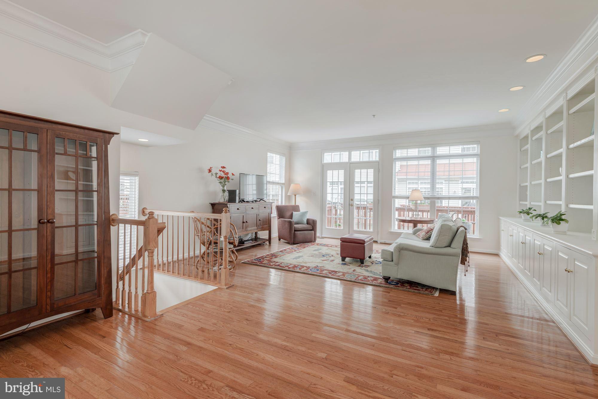 CAMERON STATION - Residential