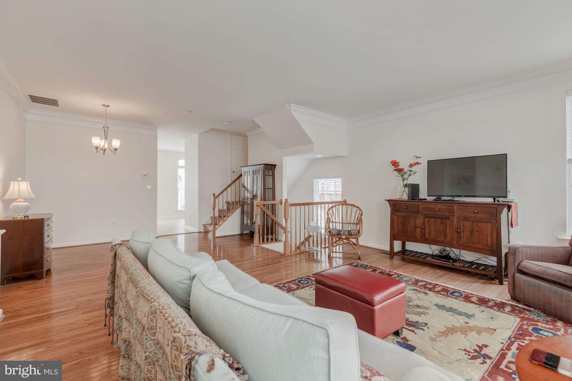 CAMERON STATION - Residential