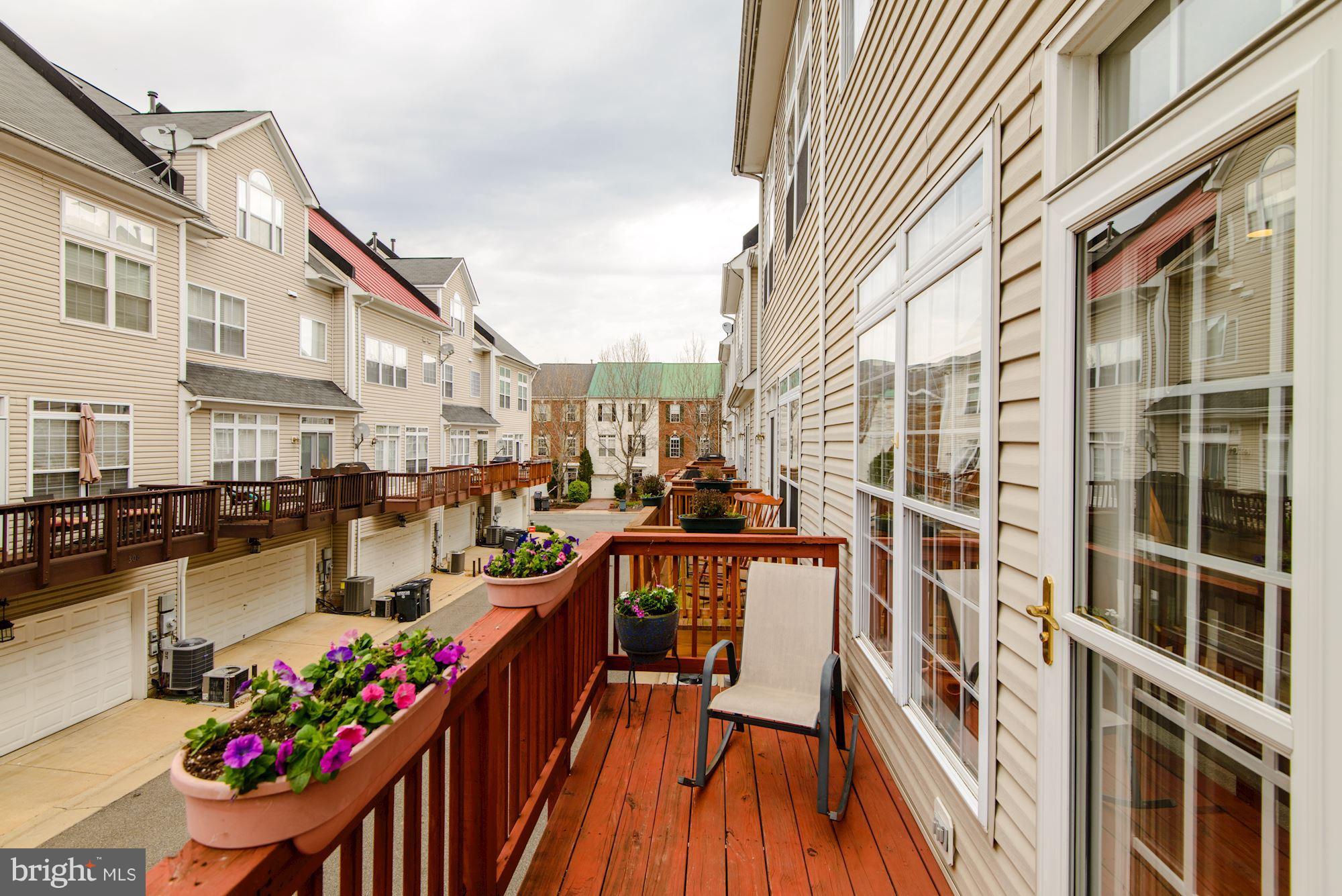 CAMERON STATION - Residential