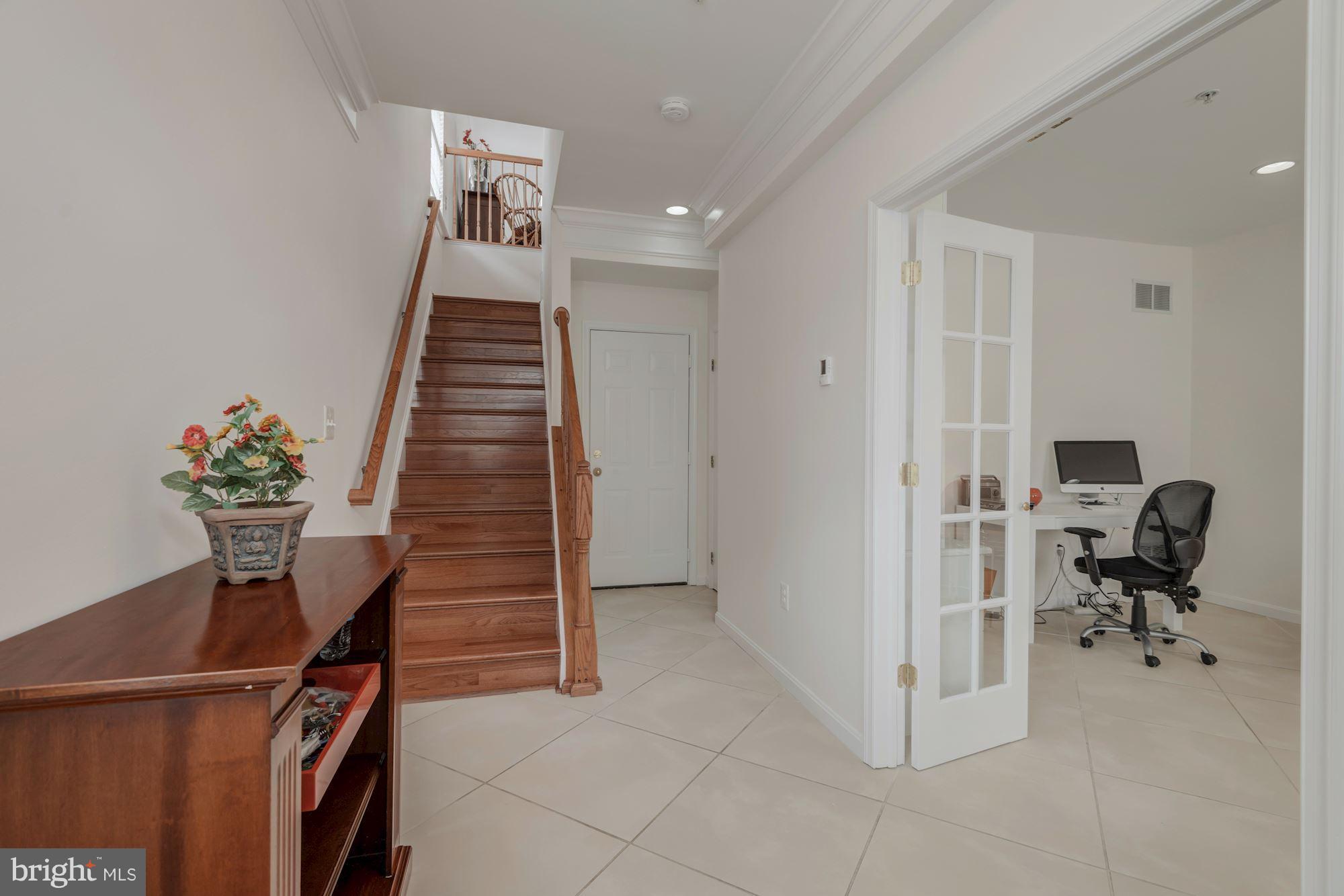 CAMERON STATION - Residential