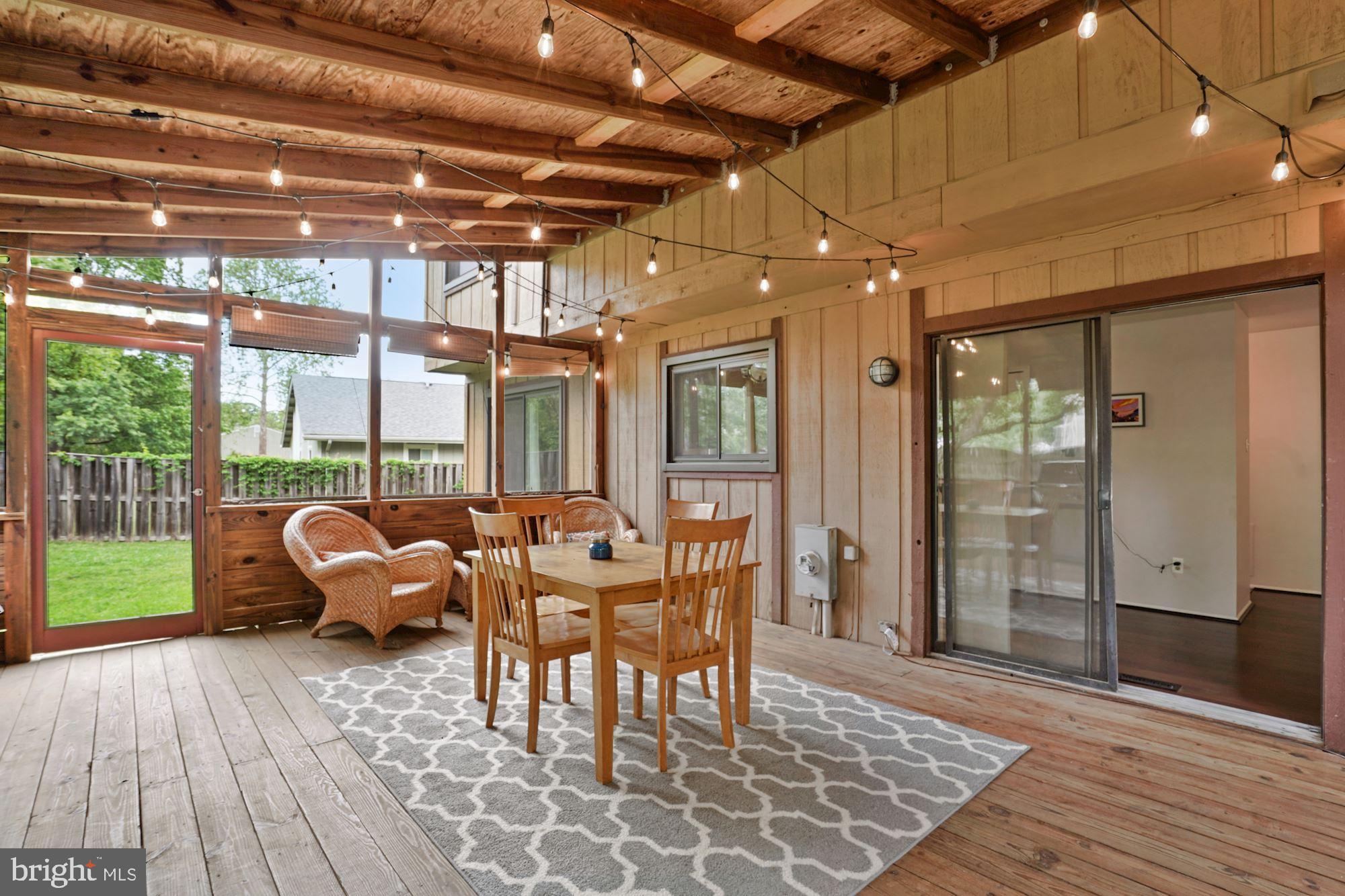 HUNTERS CREEK - Residential