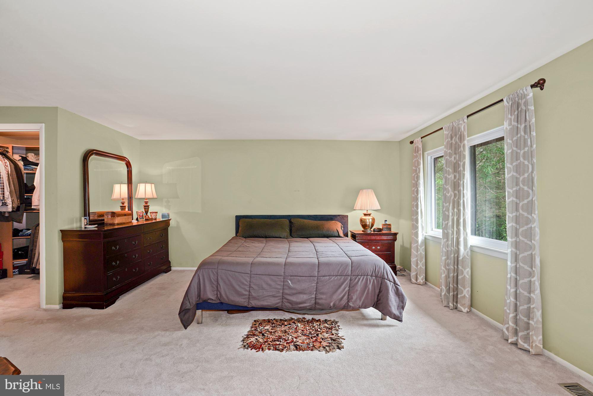 HUNTERS CREEK - Residential