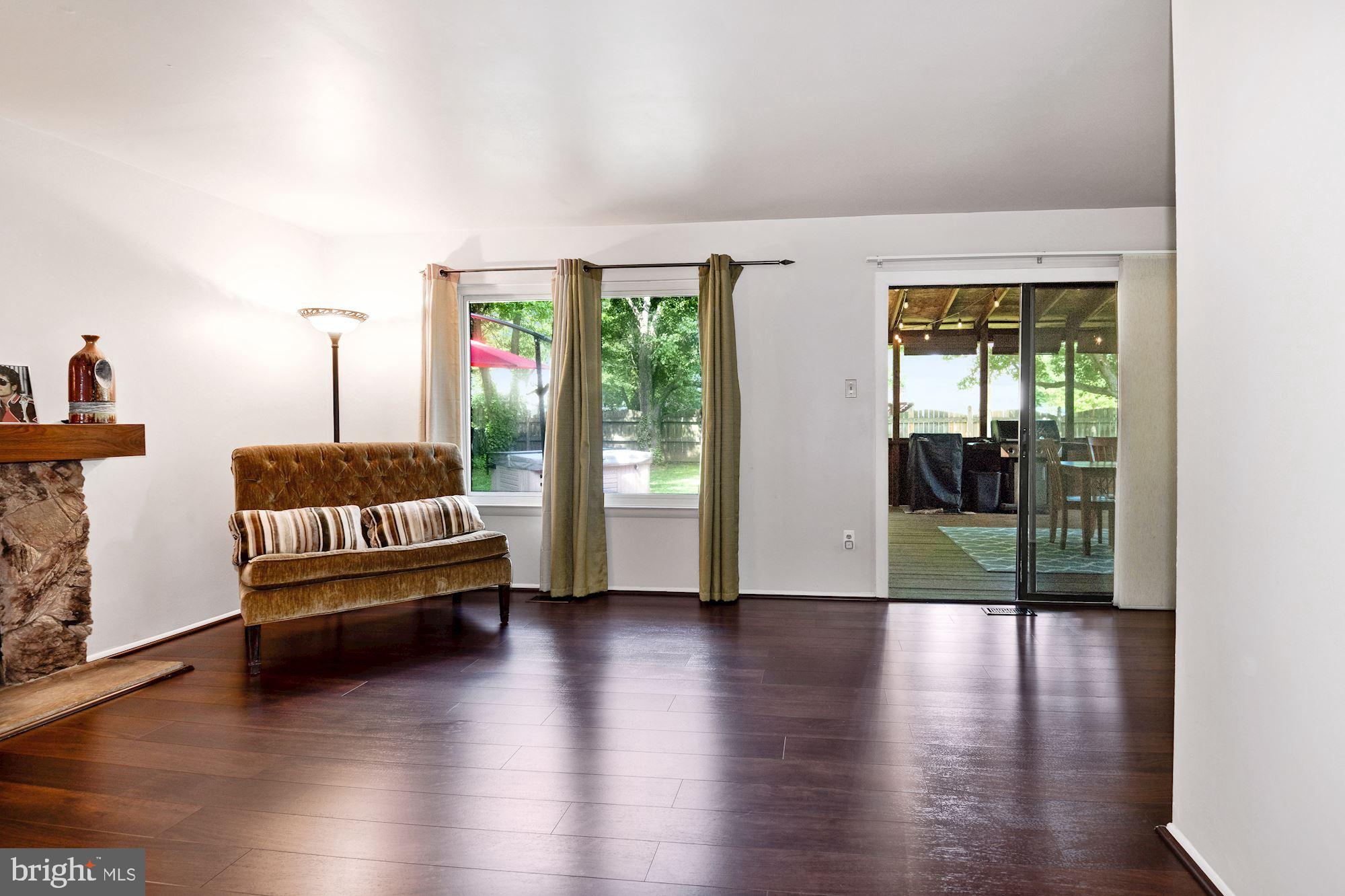 HUNTERS CREEK - Residential