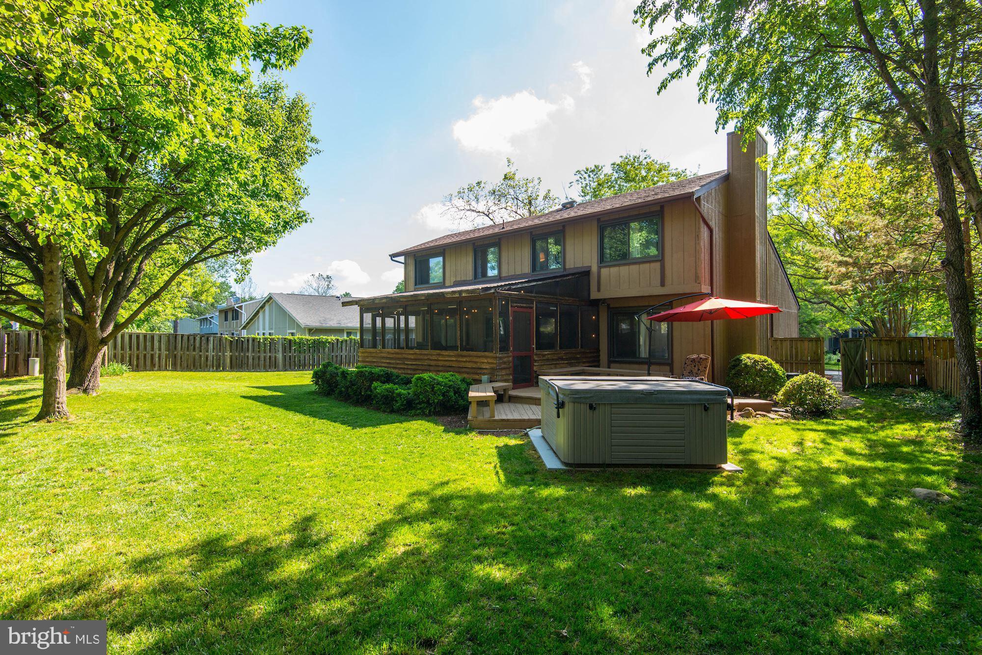 HUNTERS CREEK - Residential