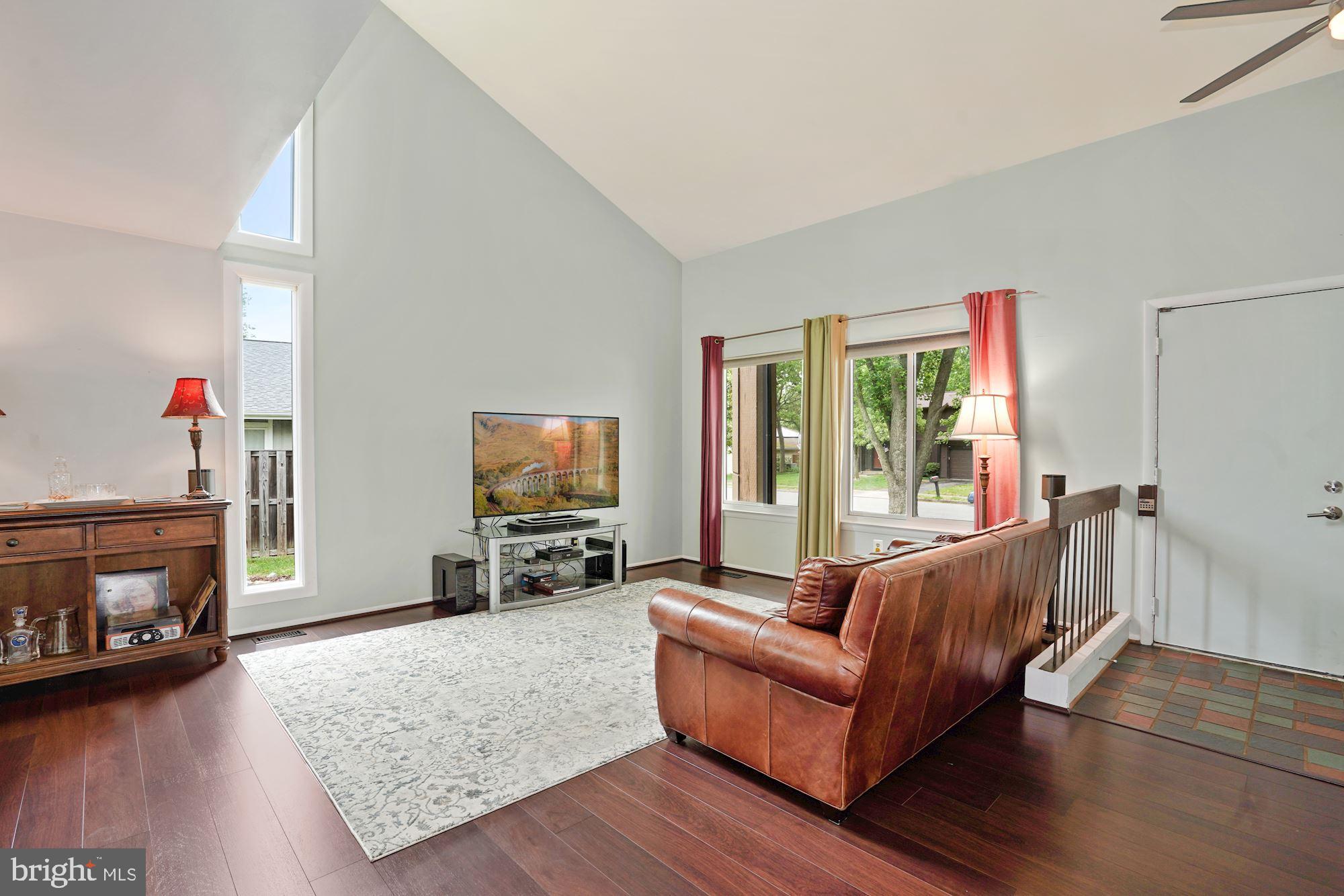 HUNTERS CREEK - Residential