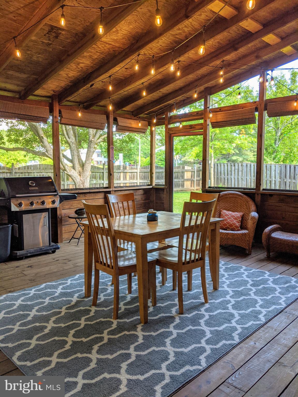 HUNTERS CREEK - Residential