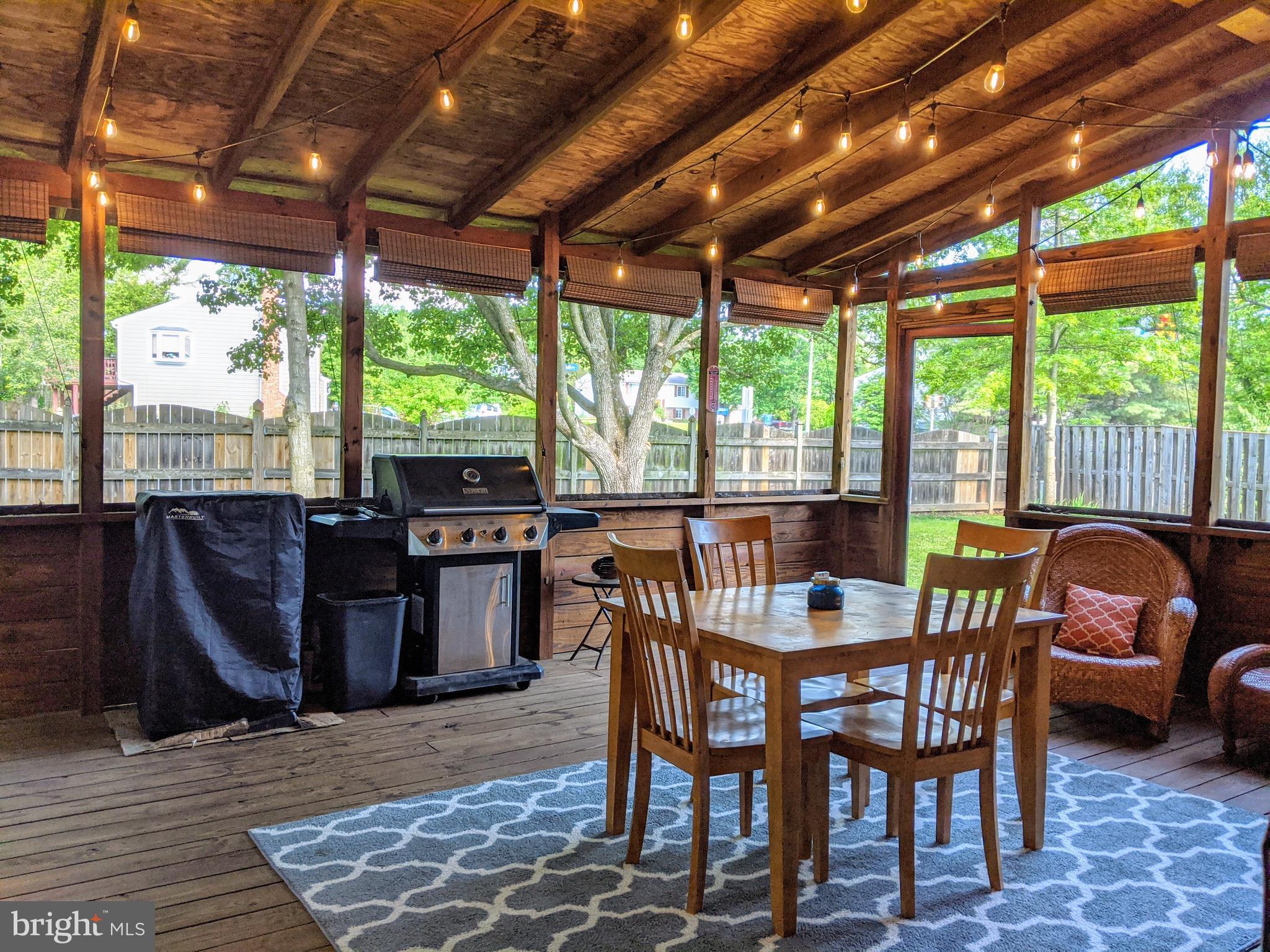 HUNTERS CREEK - Residential