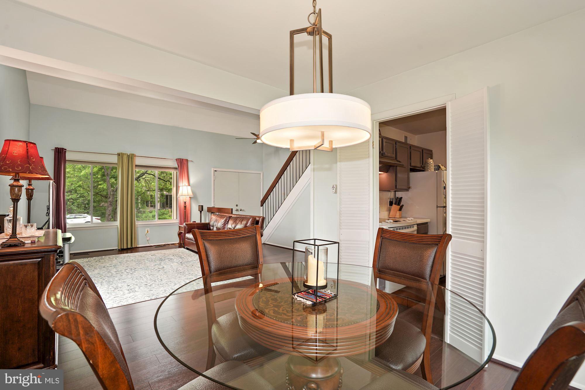 HUNTERS CREEK - Residential