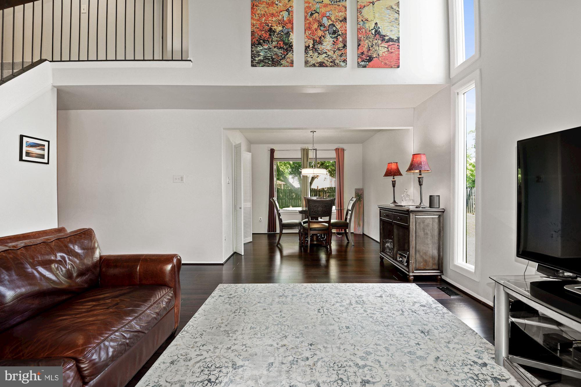 HUNTERS CREEK - Residential