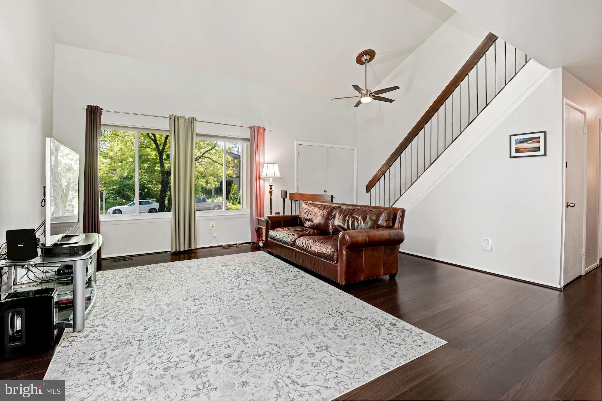 HUNTERS CREEK - Residential