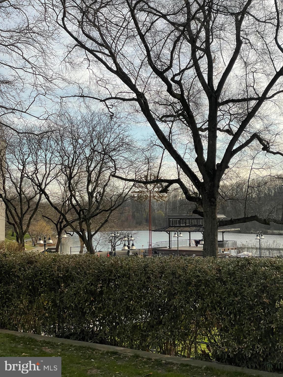 TOWN CENTER - Residential