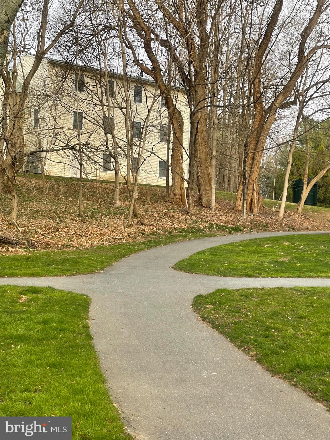 TOWN CENTER - Residential