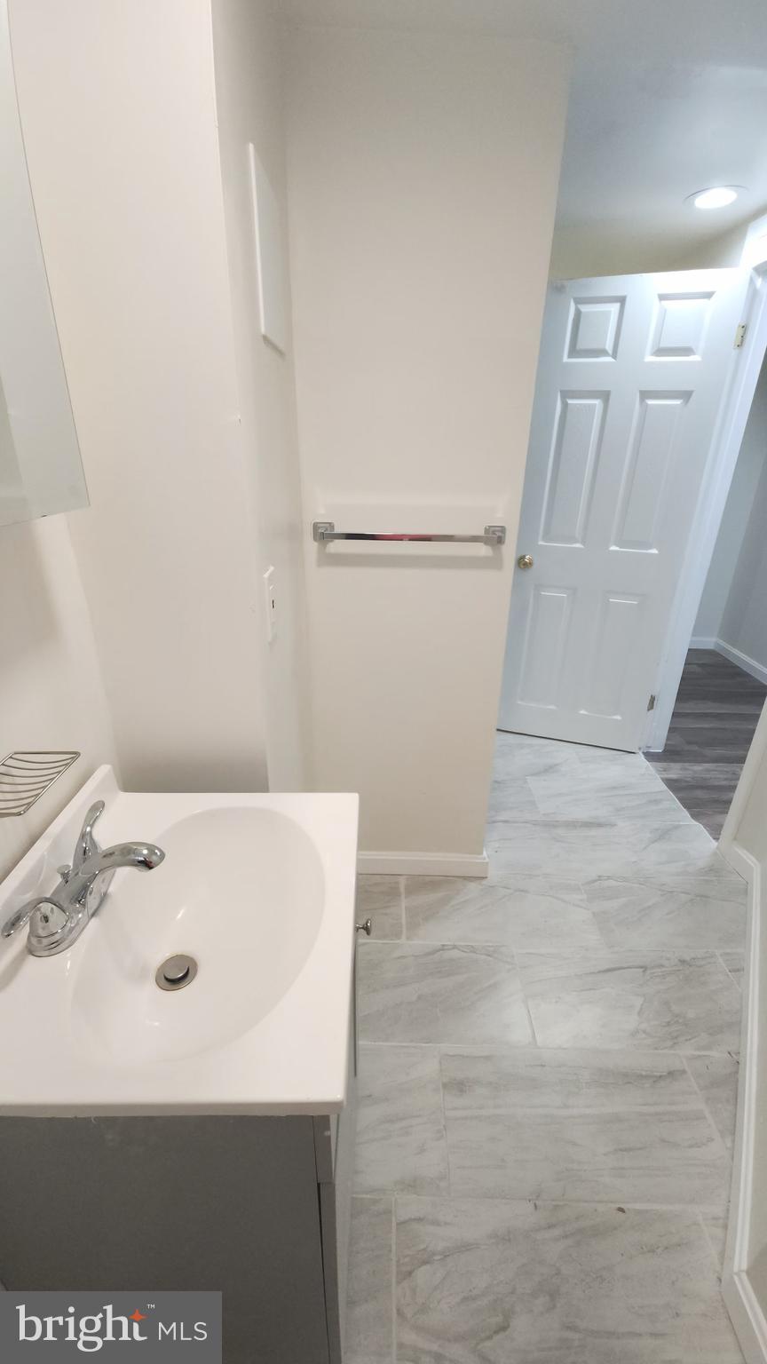 WEST EDMONDALE - Residential Lease