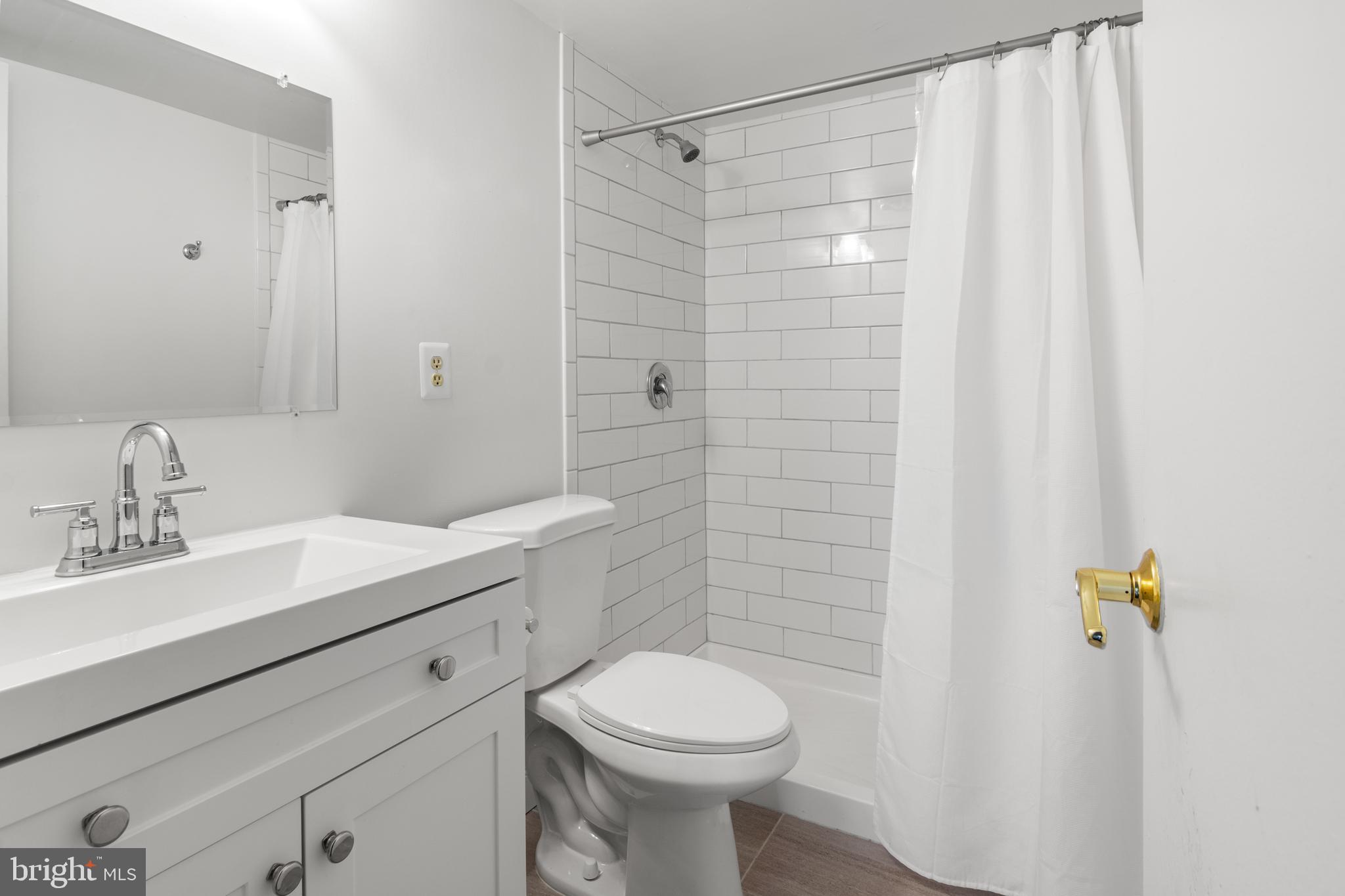 HOMELAND SOUTHWAY - Residential