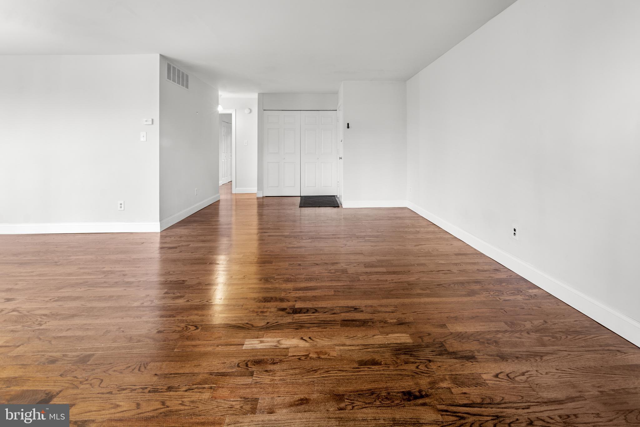 HOMELAND SOUTHWAY - Residential