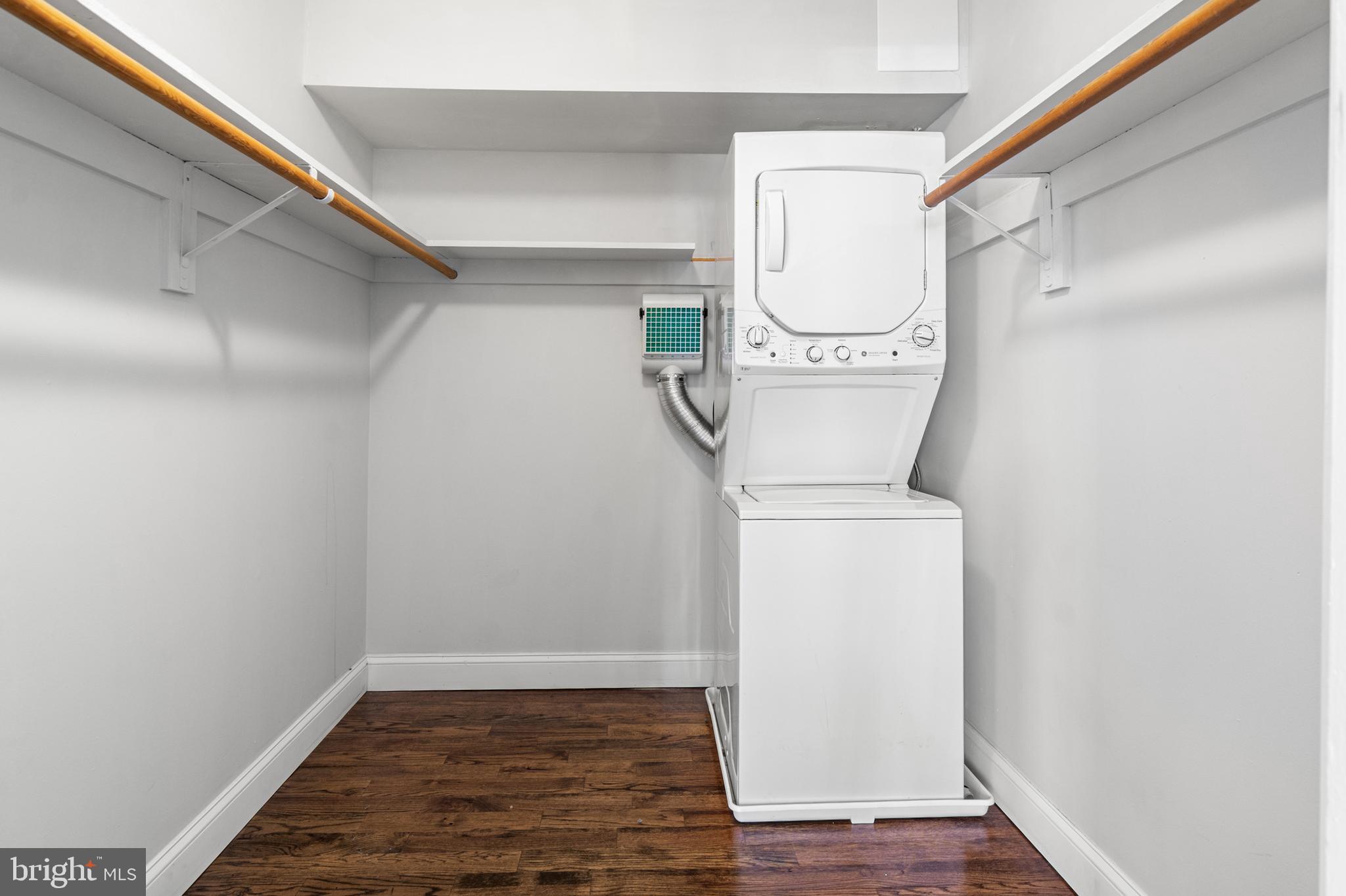 HOMELAND SOUTHWAY - Residential