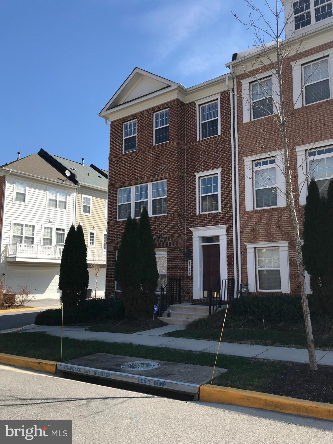 TOWN CENTER AT CAMP SPRINGS - Residential Lease