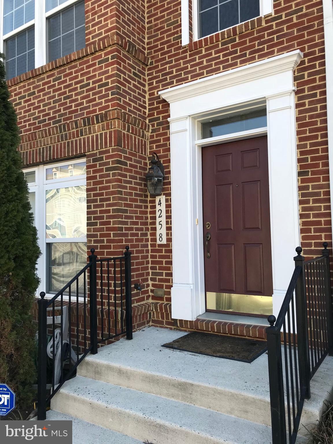 TOWN CENTER AT CAMP SPRINGS - Residential Lease