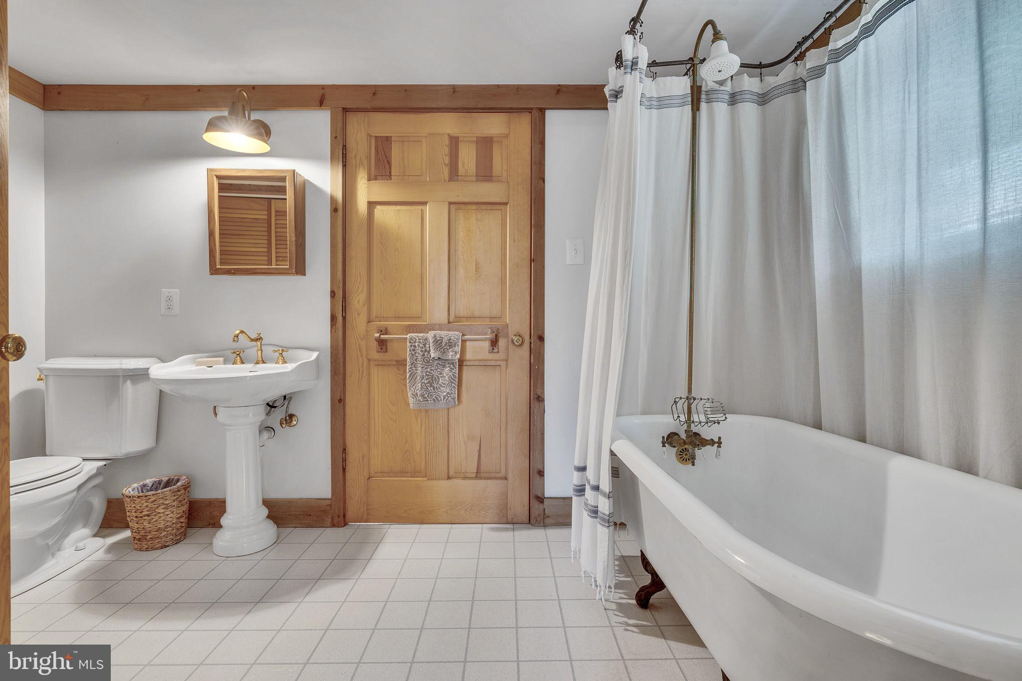 SCIENTISTS CLIFFS - Residential