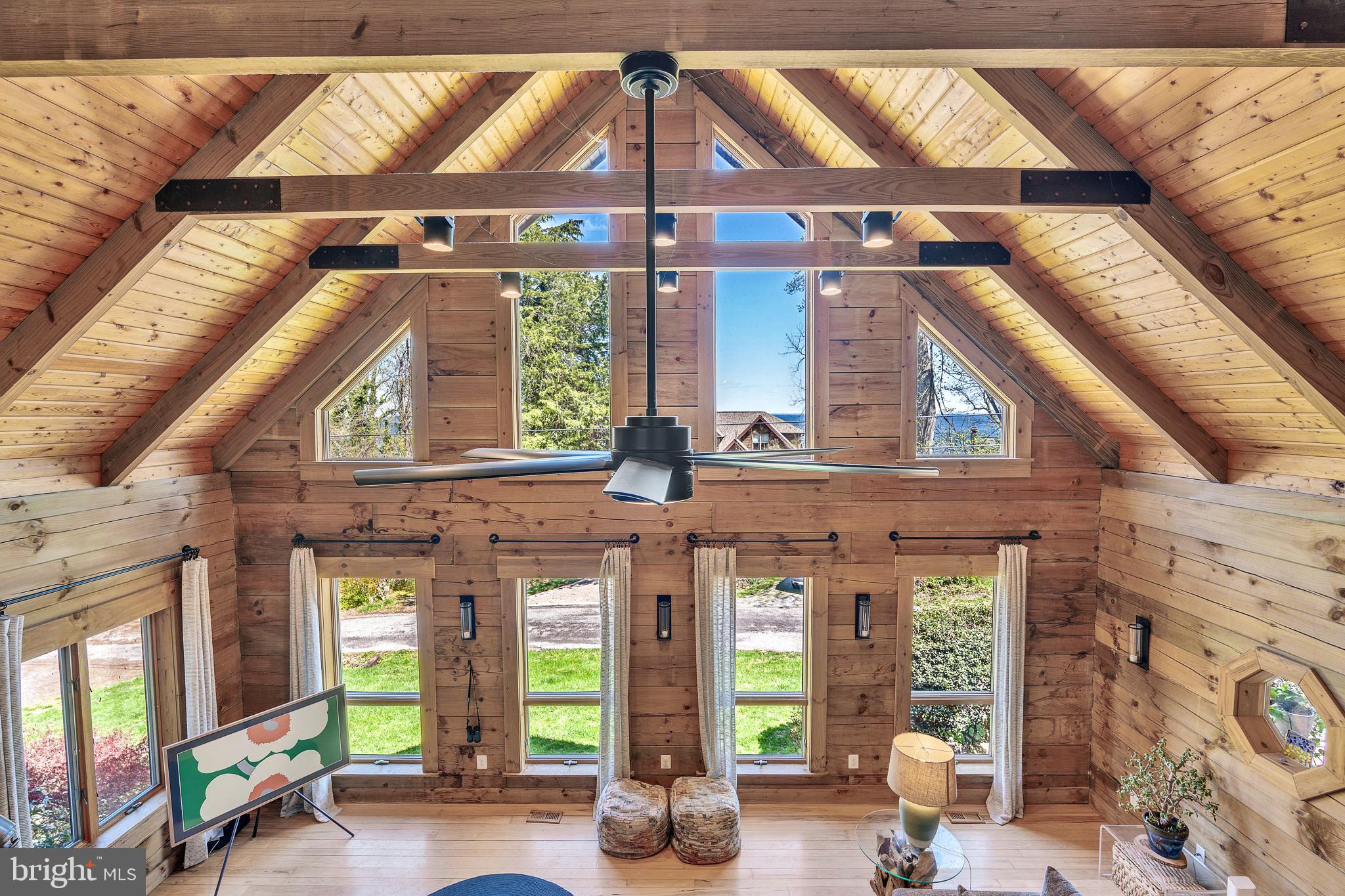 SCIENTISTS CLIFFS - Residential