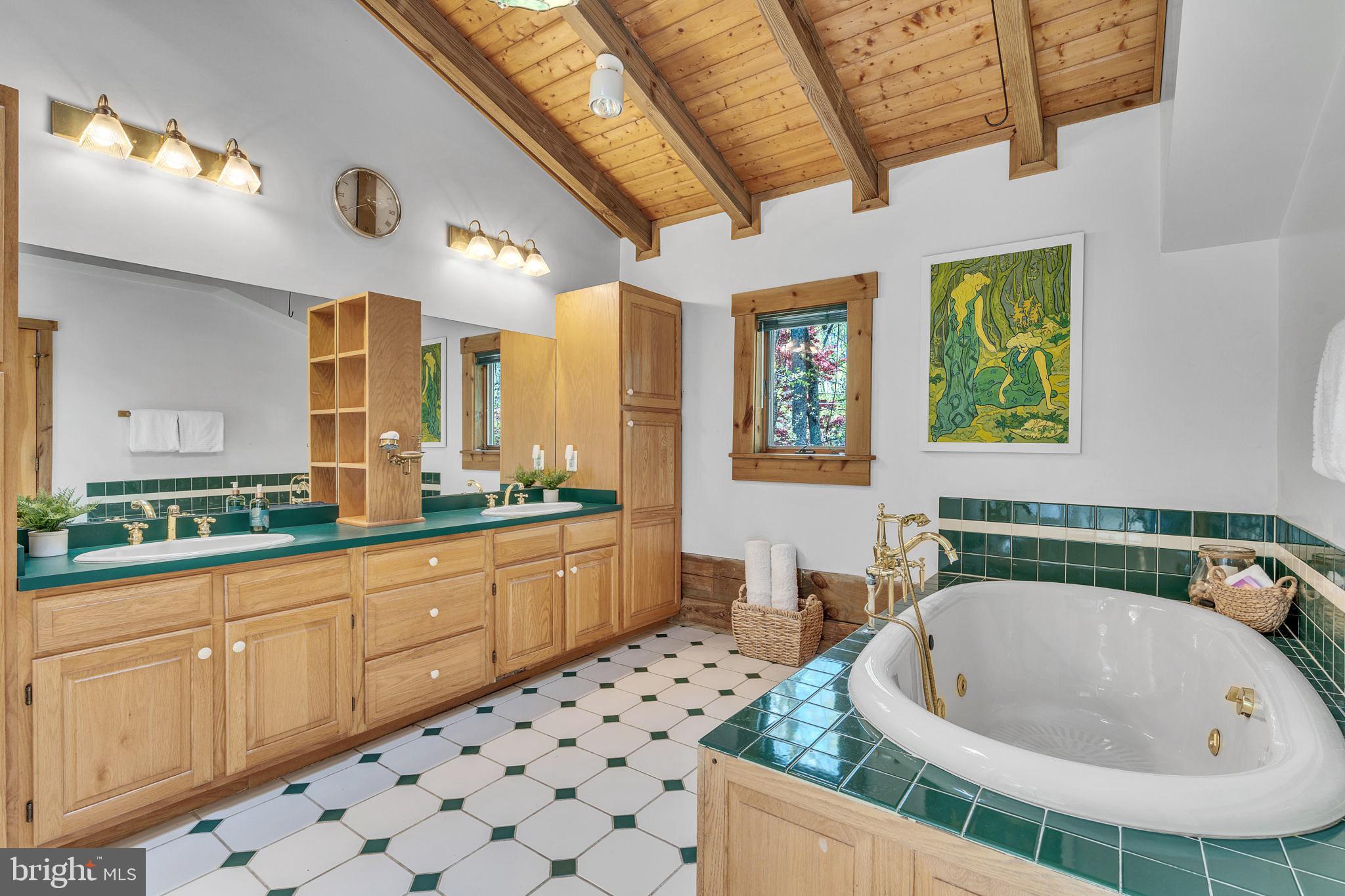 SCIENTISTS CLIFFS - Residential