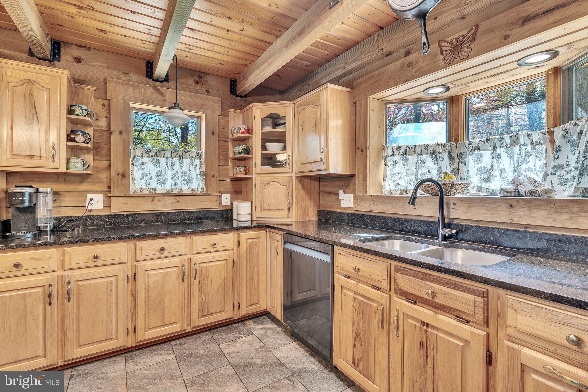 SCIENTISTS CLIFFS - Residential