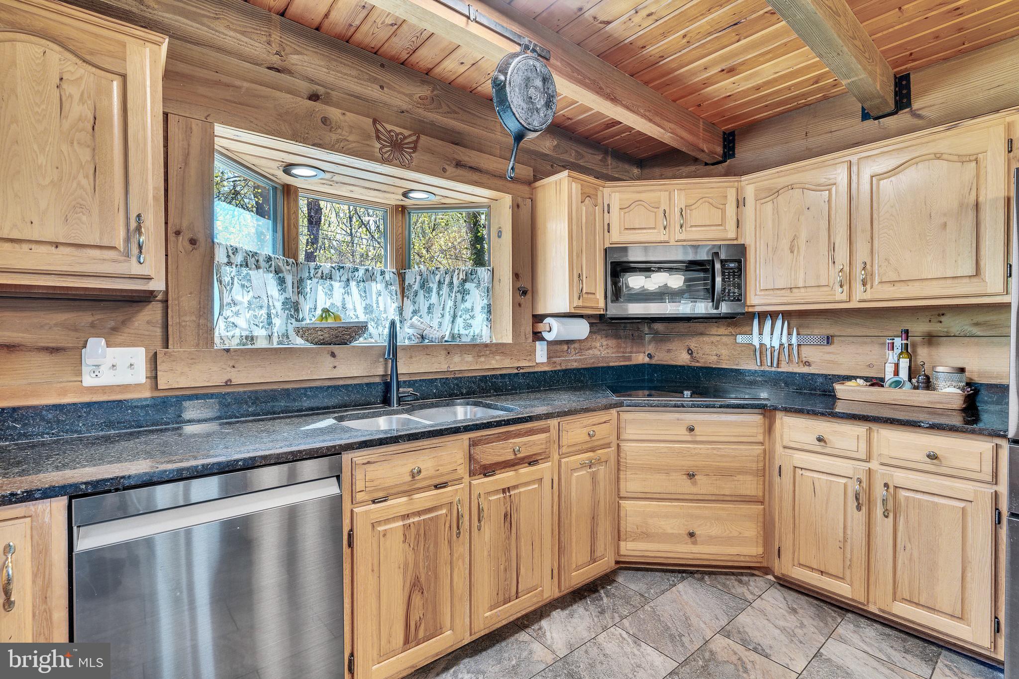 SCIENTISTS CLIFFS - Residential