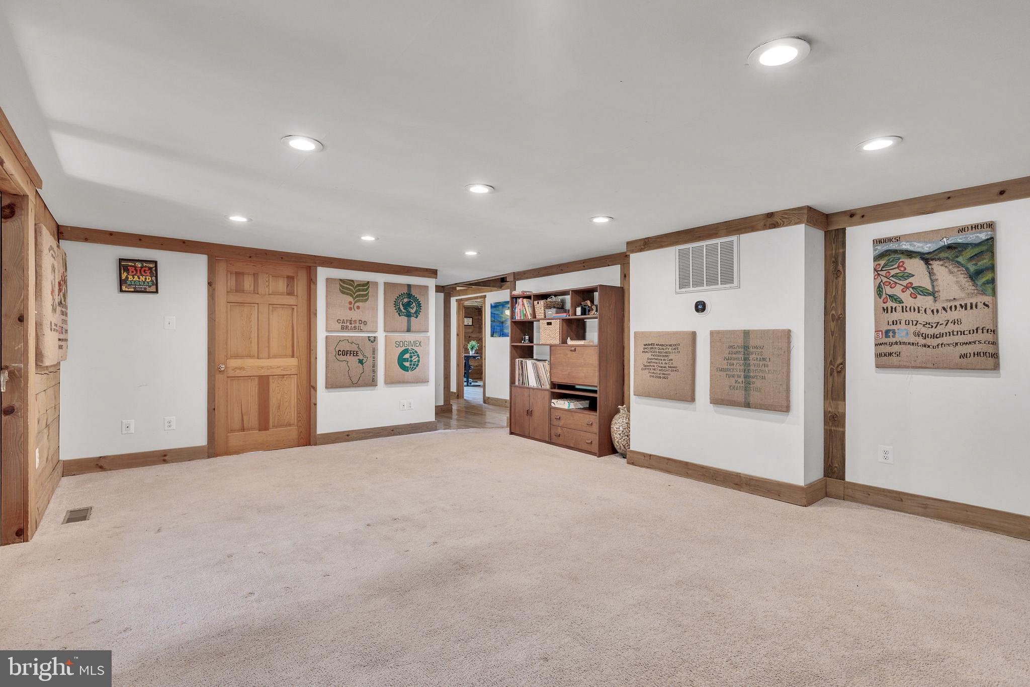 SCIENTISTS CLIFFS - Residential