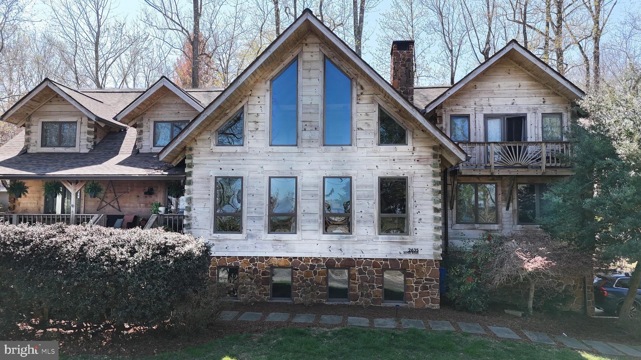 SCIENTISTS CLIFFS - Residential