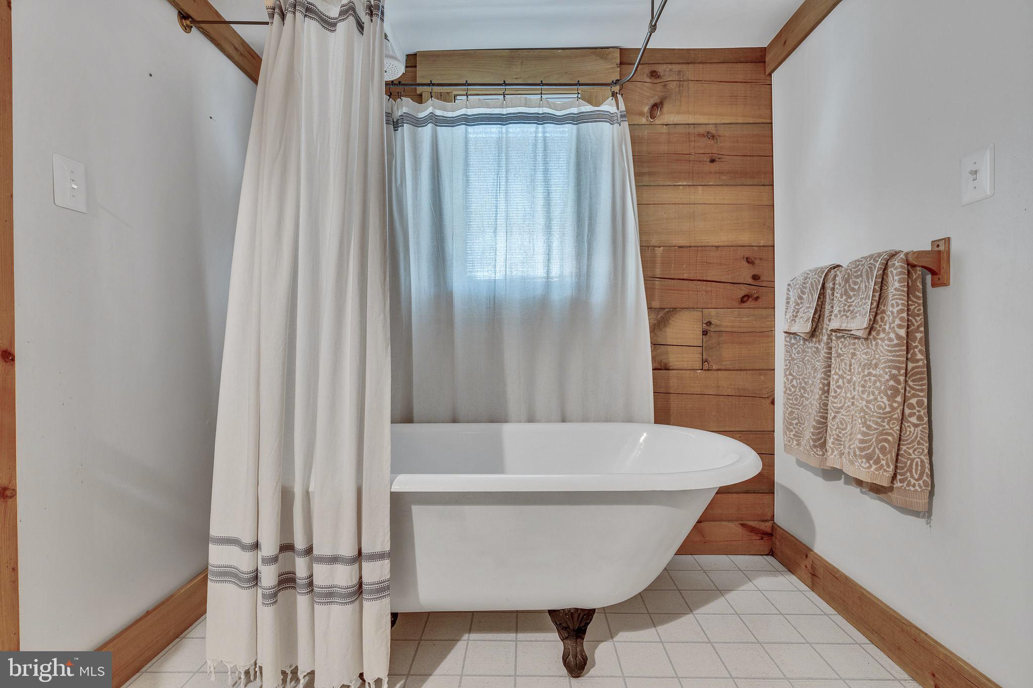 SCIENTISTS CLIFFS - Residential