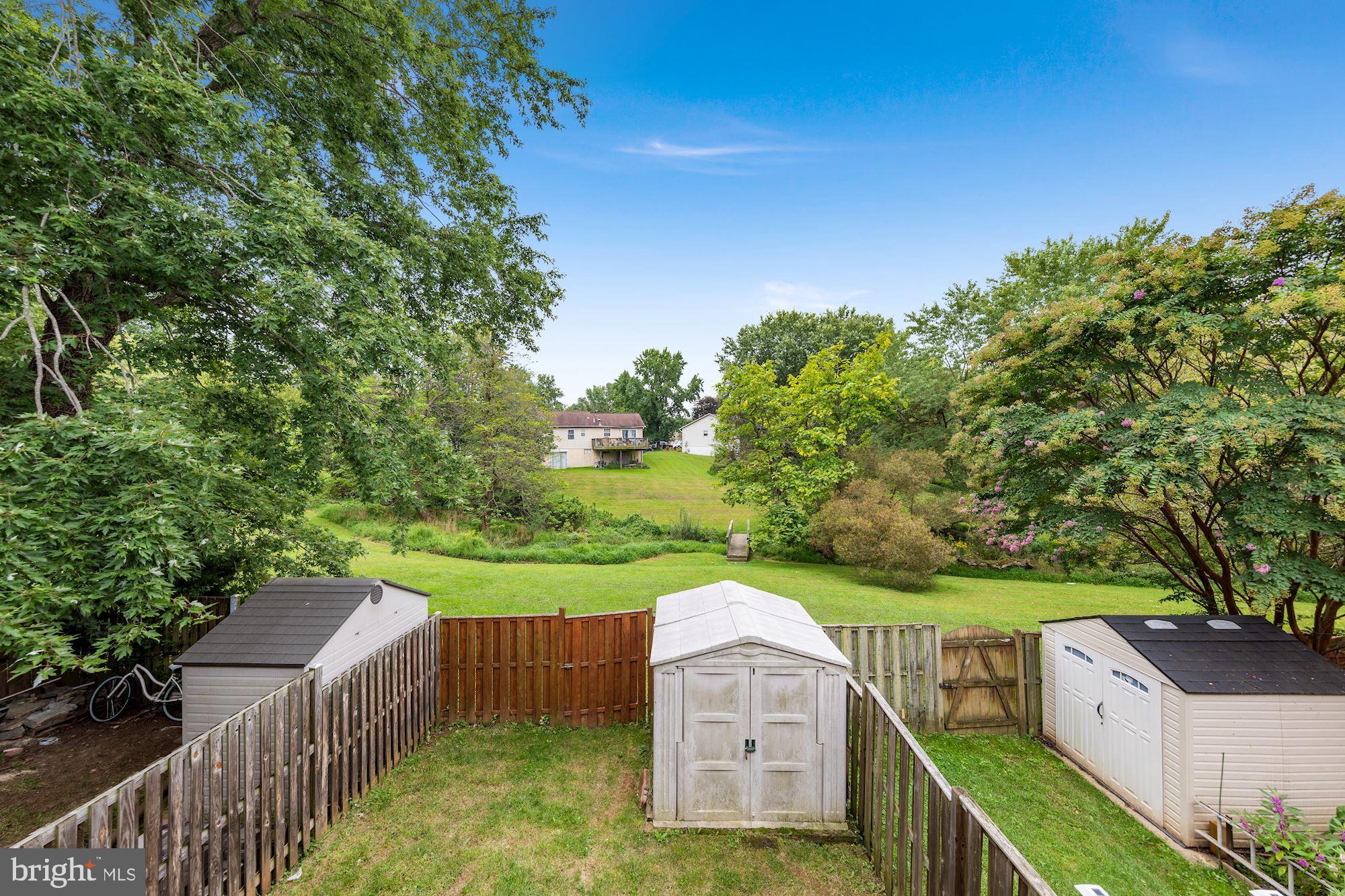 FLOWER HILL - Residential Lease